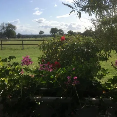 La Bretonniere Bed & Breakfast *